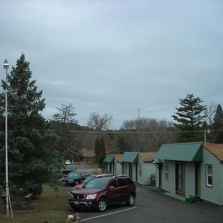 Deer Trail Motel Wisconsin Dells Exterior photo