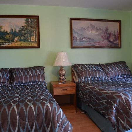 Deer Trail Motel Wisconsin Dells Exterior photo