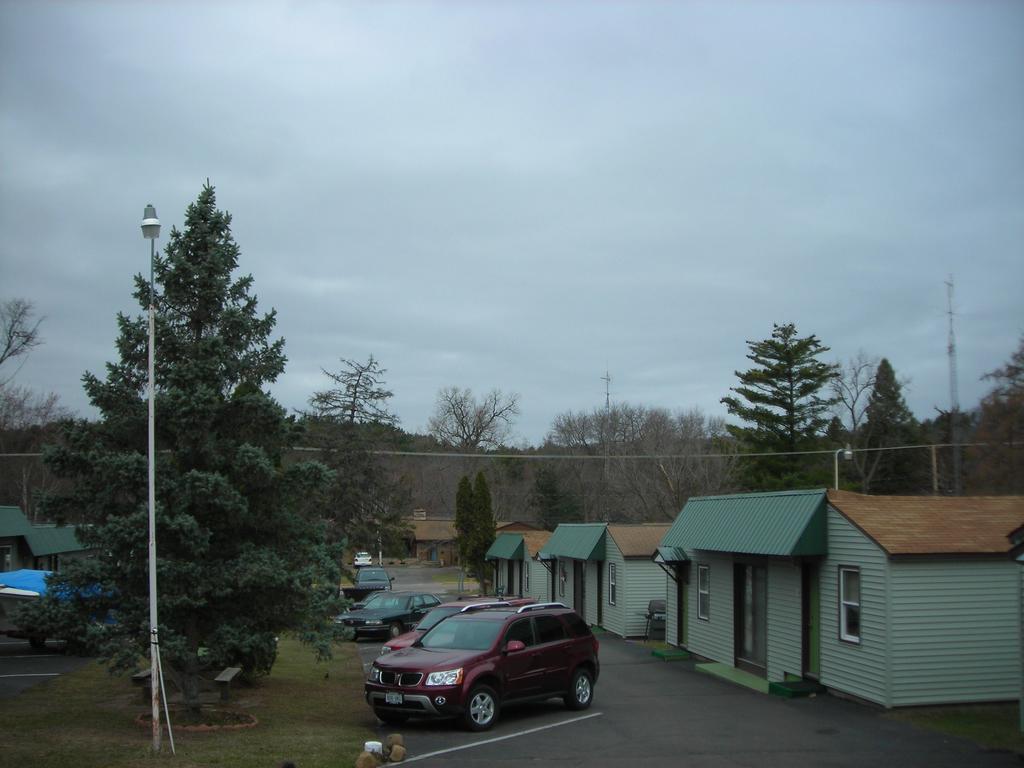 Deer Trail Motel Wisconsin Dells Exterior photo