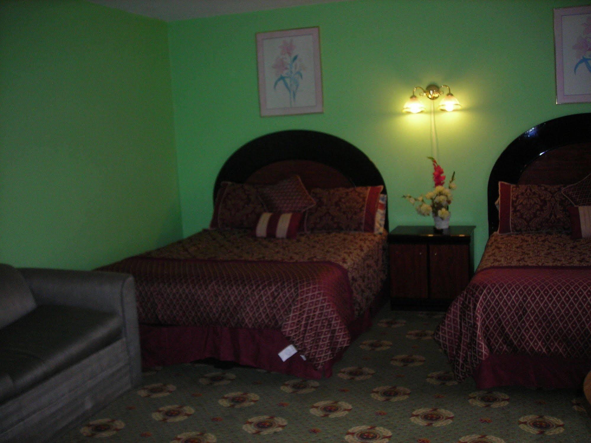 Deer Trail Motel Wisconsin Dells Exterior photo